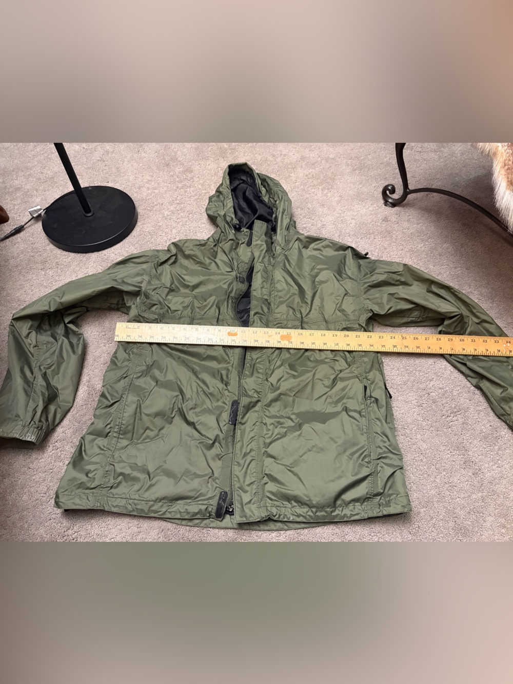 White Sierra Olive Green Jacket with Black Lining